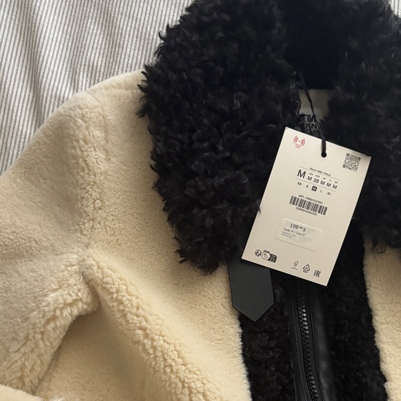 Zara Cream Teddy Jacket with Black Collar - Picture 8 of 8